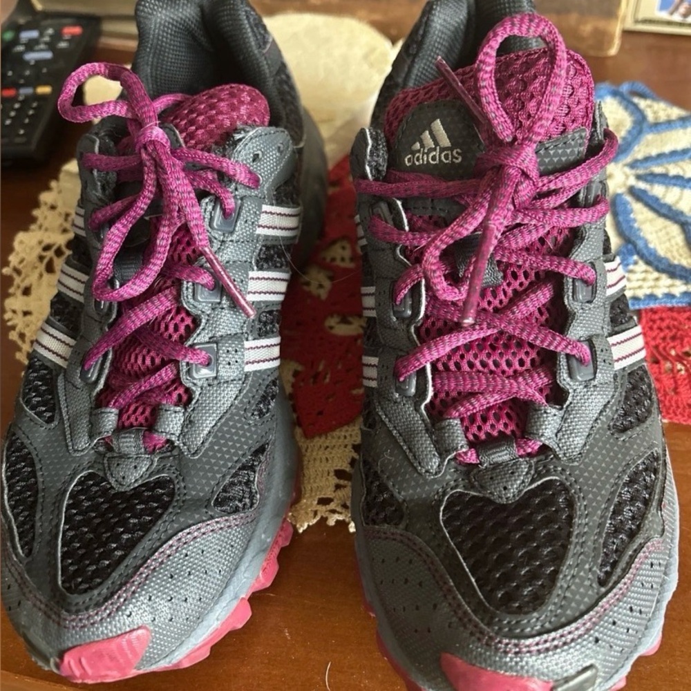 Adidas Kanadia TR 7 Purple W size 7